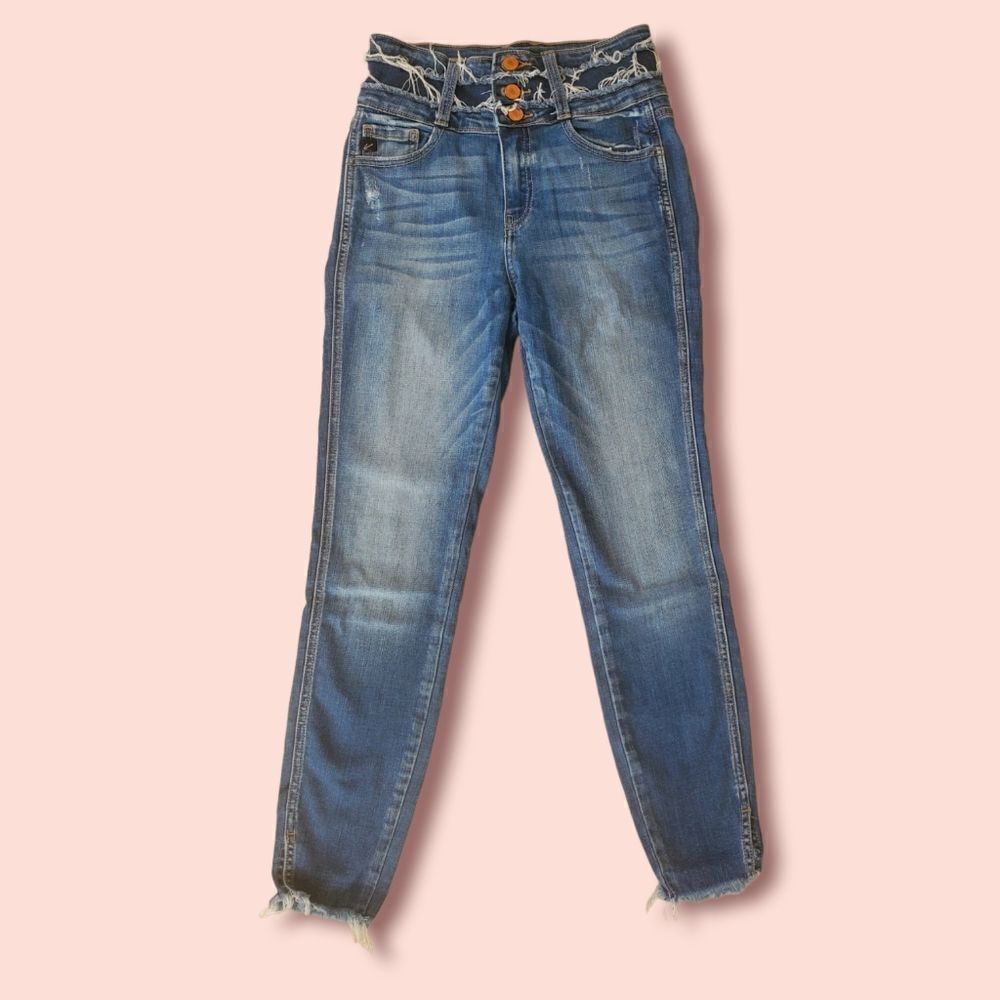 𝅺kancan | Cute Distressed Skinny Jeans‎ Size 3 / 25